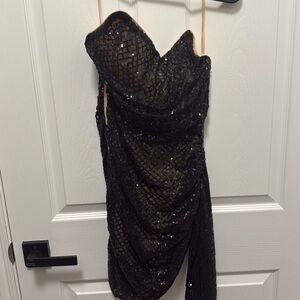 Fashionova black sequence strapless dress